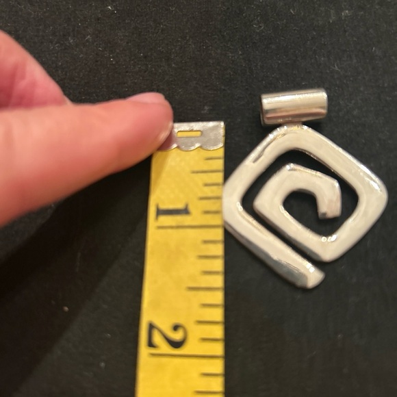 Silpada Silver Spiral Pendant - Picture 5 of 6